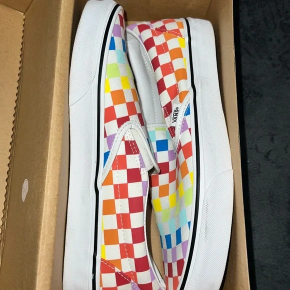 Vans Rainbow Checkered Vans - Picture 2 of 4